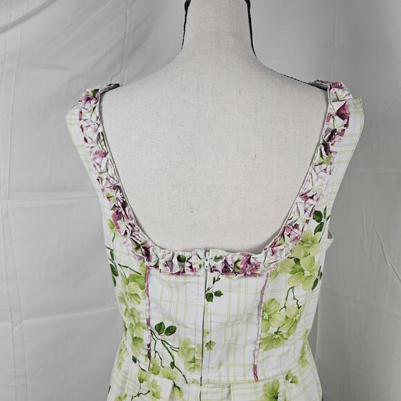 White & Green 1950's Theme Fit and Flair Dress With Ruffled Purple Outline - Picture 4 of 9